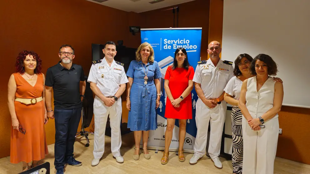 La actividad est&aacute; organizada por la Secci&oacute;n de Apoyo al Reclutamiento de la Armada (SAR), en colaboraci&oacute;n con la Concejal&iacute;a de Gobierno Abierto, Promoci&oacute;n Econ&oacute;mica y Empleo, que dirige Mercedes Bernab&eacute;.