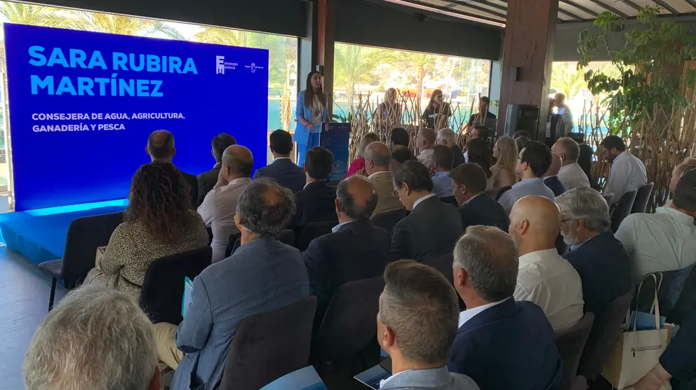 Imagen de archivo de la consejera Sara Rubira durante la presentaci&oacute;n de la Estrategia Mar&iacute;tima de la Regi&oacute;n de Murcia. (CARM)