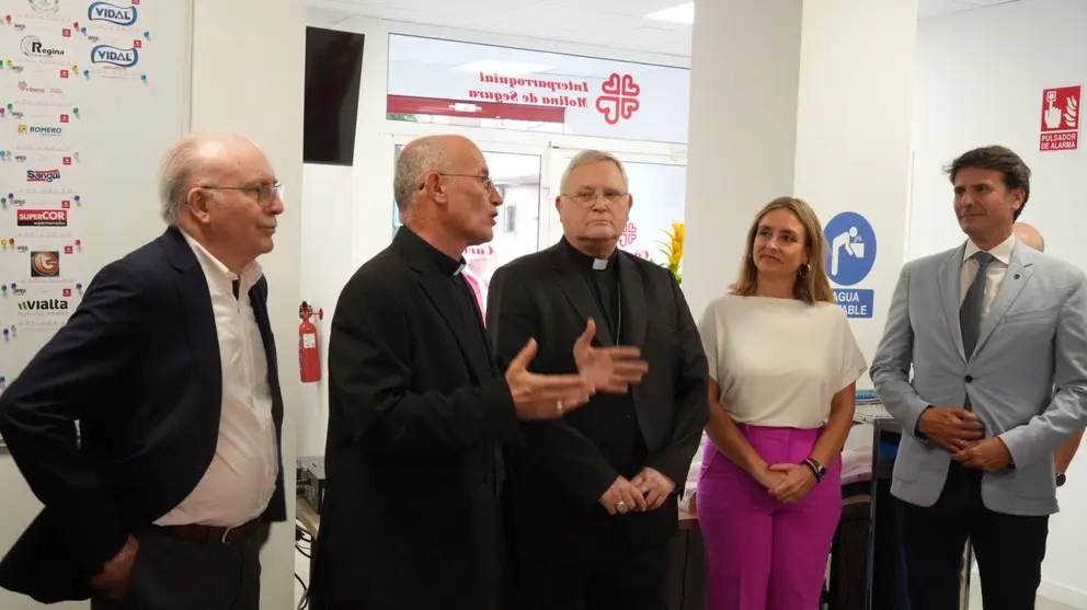 La consejera de Pol&iacute;tica Social, Conchita Ruiz, durante la inauguraci&oacute;n del nuevo local de C&aacute;ritas en Molina de Segura.