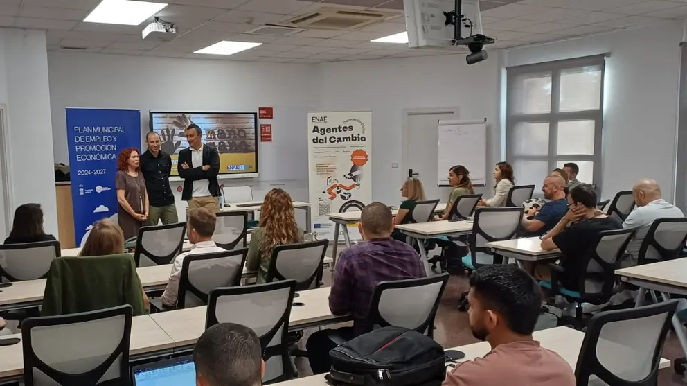 Imagen durante la celebraci&oacute;n de la I Jornada de Experiencias Profesionales de &Eacute;xito en ENAE.