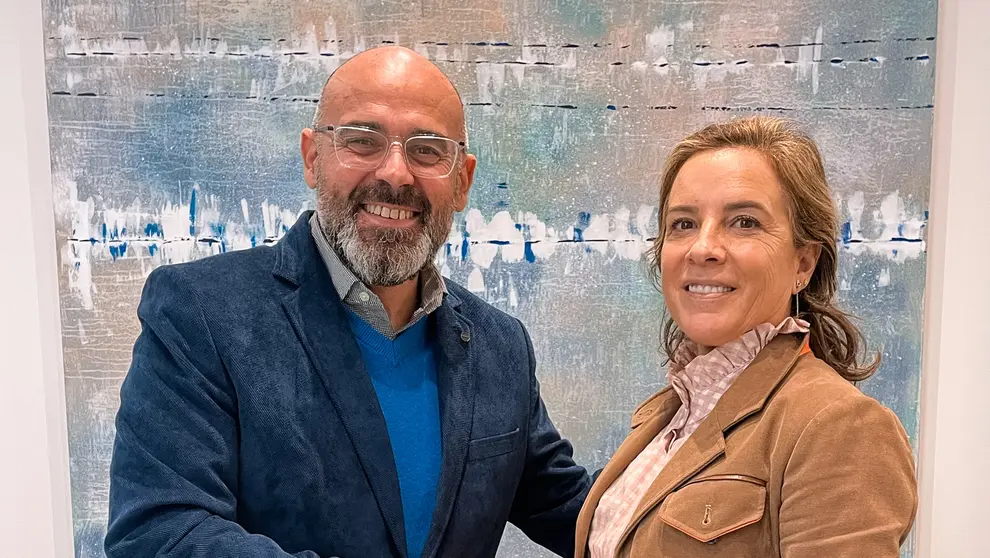Adela Mart&iacute;nez-Cach&aacute;, socia fundadora de BIA3 Consultores, y Benito Mercader, gerente de Universae.