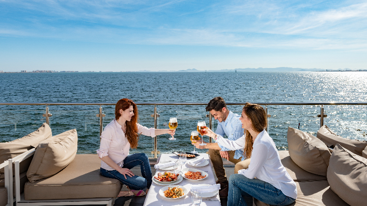 Ruta de invierno en la Regi&oacute;n Murcia: historia, monta&ntilde;as y enoturismo para un puente &uacute;nico -Aperitivo en el Mar Menor (CARM-ITREM)