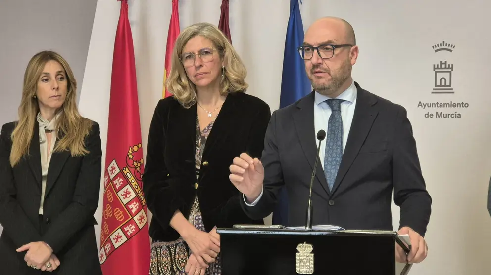 El concejal de Gesti&oacute;n Econ&oacute;mica del consistorio murciano, Jos&eacute; Francisco Mu&ntilde;oz, en rueda de prensa. (Ayuntamiento de Murcia)