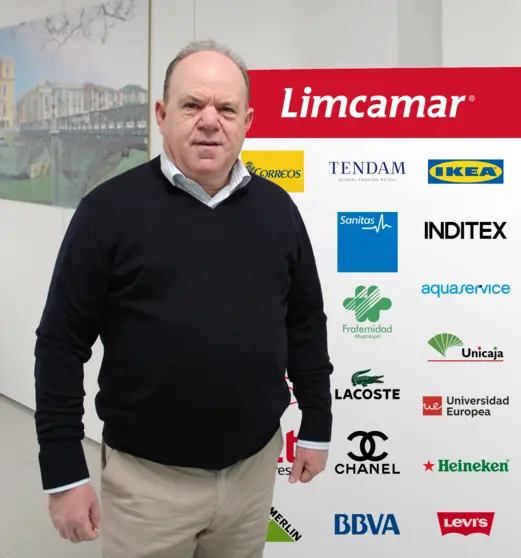 Pedro C&aacute;novas, en las instalaciones de su empresa Limcamr.