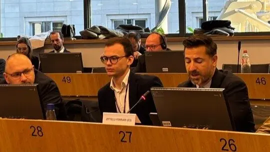 El director general de Uni&oacute;n Europea, Adri&aacute;n Zittelli, durante su intervenci&oacute;n en el pleno del Comit&eacute; de las Regiones en Bruselas la pasada semana. (CARM)