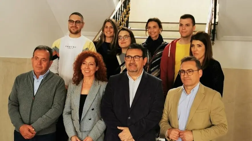 La directora del SEF, Pilar Valero, se re&uacute;ne con el alcalde de Cieza, Tom&aacute;s Rubio. (CARM)