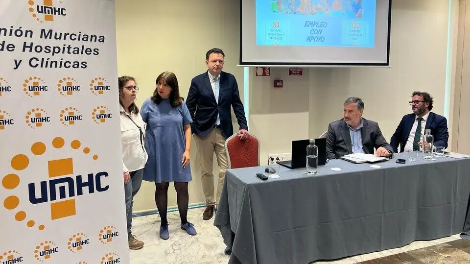 Un momento de la Asamblea General de la UMHC. (Uni&oacute;n Murciana de Hospitales y Cl&iacute;nicas)
