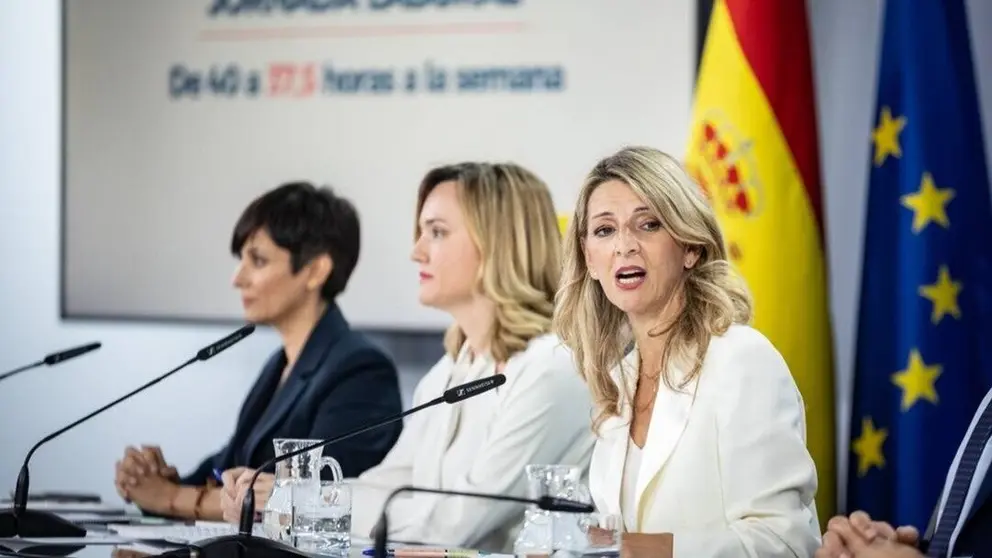 La vicepresidenta segunda, Yolanda D&iacute;az, en la rueda de prensa posterior al Consejo de Ministros. (Ministerio de Trabajo)