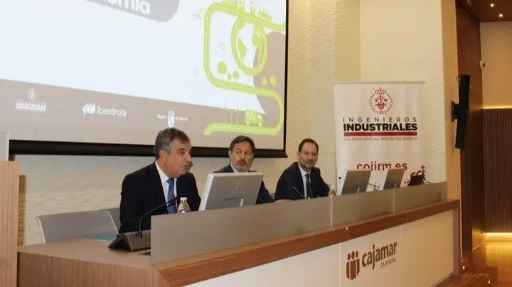 Imagen de archivo del consejero de Medio Ambiente, Juan Mar&iacute;a V&aacute;zquez, en un evento sobre descarbonizaci&oacute;n. (CARM)
