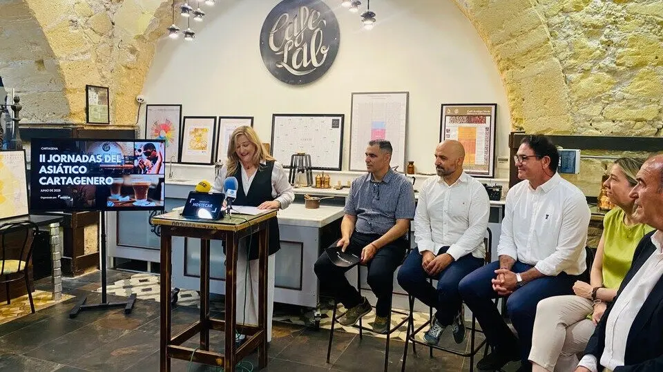 Presentaci&oacute;n de las II Jornadas del Caf&eacute; Asi&aacute;tico Cartagenero. (Hostecar)