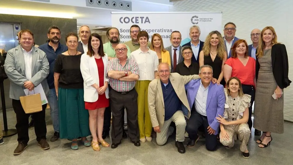 Imagen de familia durante la Asamblea General de la Confederaci&oacute;n Espa&ntilde;ola de Cooperativas de Trabajo. (Coceta)
