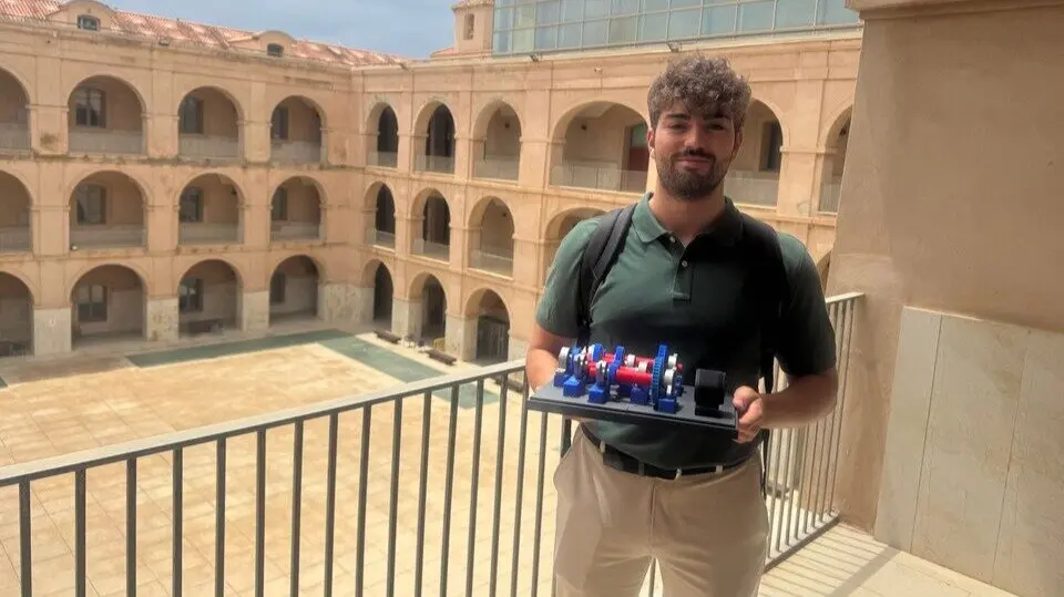 Sergio Abell&aacute;n Saor&iacute;n, alumno del m&aacute;ster en Ingenier&iacute;a Industrial de la UPCT. (UPCT)