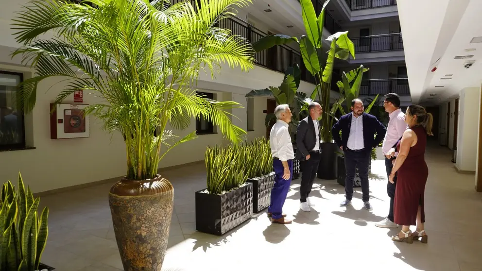 Imagen de la inauguraci&oacute;n. (Ayuntamiento de Los Alc&aacute;zares)