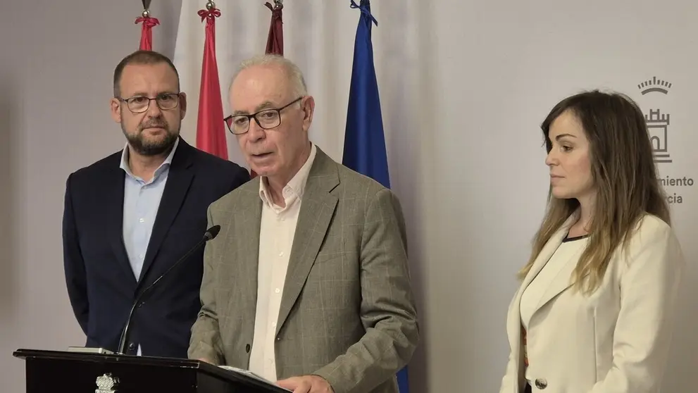Imagen del concejal Antonio Navarro tras la Junta de Gobierno del consistorio. (Ayuntamiento de Murcia)