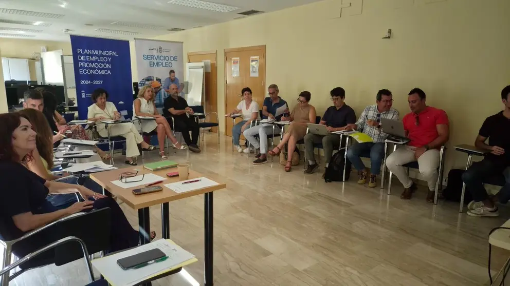 Imagen del jurado durante la segunda sesi&oacute;n de presentaciones del XXXIII Concurso de Proyectos Empresariales de Murcia. (Ayuntamiento de Murcia)