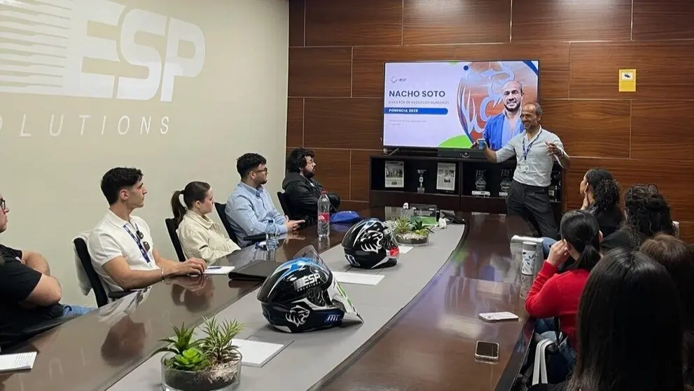 Ignacio Soto, director de Organizaci&oacute;n y Personas de ESP Solutions, durante una sesi&oacute;n del Programa de Desarrollo de Talento. (ESP Solutions)