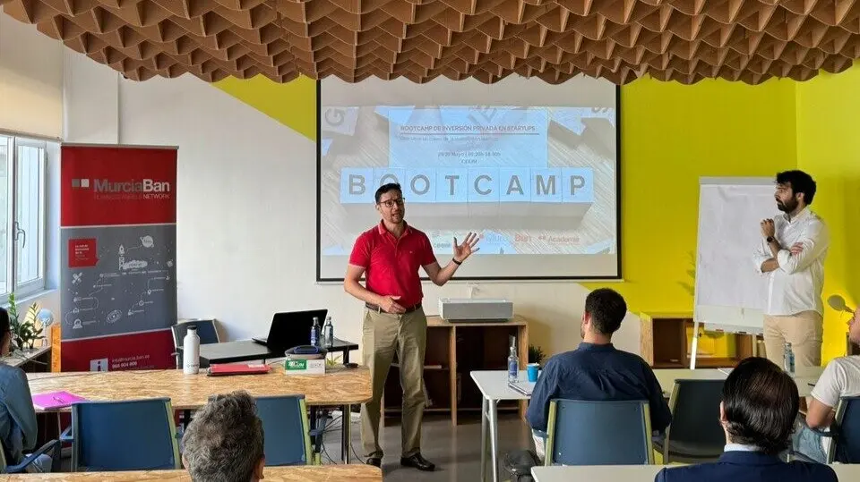 Formaci&oacute;n dirigida a 30 emprendedores para potenciar el crecimiento de sus &lsquo;startups&rsquo;. (CARM)