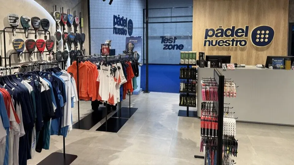 Tienda P&aacute;del Nuestro en Alcantarilla. (P&aacute;del Nuestro)