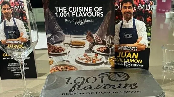 Imagen de uno de los talleres gastron&oacute;micos que se llev&oacute; a cabo en D&uuml;sseldorf. (CARM)