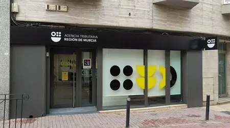 Imagen de una oficina de la Agencia Tributaria de la Regi&oacute;n de Murcia. (ATRM)