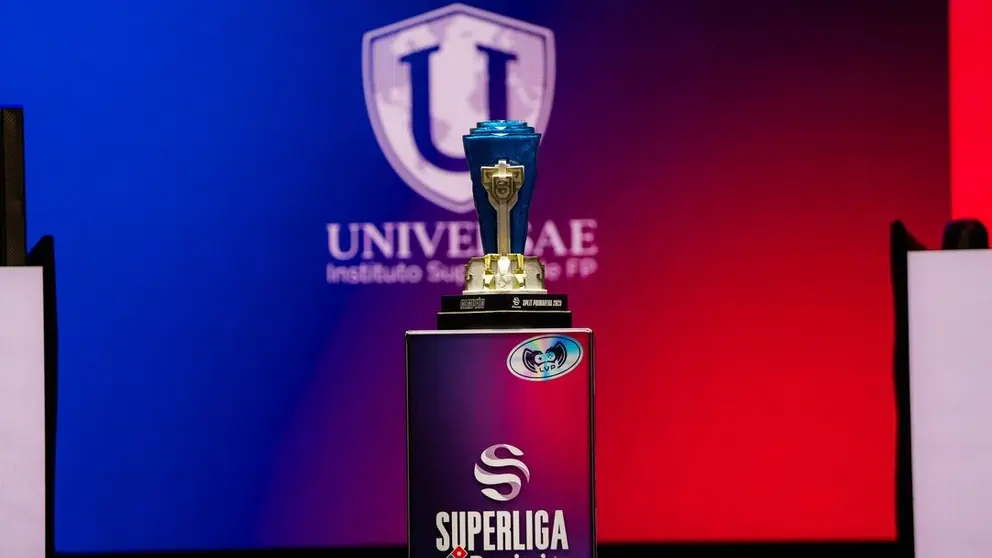 Imagen del trofeo de la Superliga de League of Legends. (Universae)