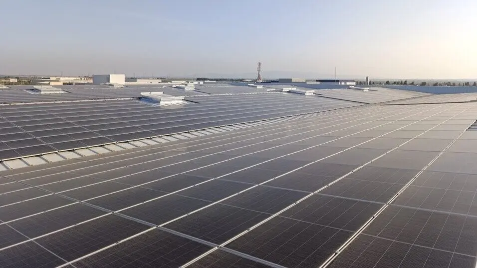 Cubierta solar en la instalaci&oacute;n. (ESP Solutions)