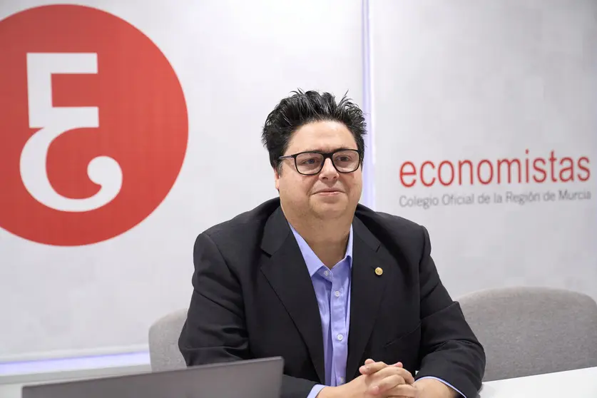 Marcos Ant&oacute;n, director de la Escuela de Econom&iacute;a del Colegio de Economistas de la Regi&oacute;n de Murcia.
