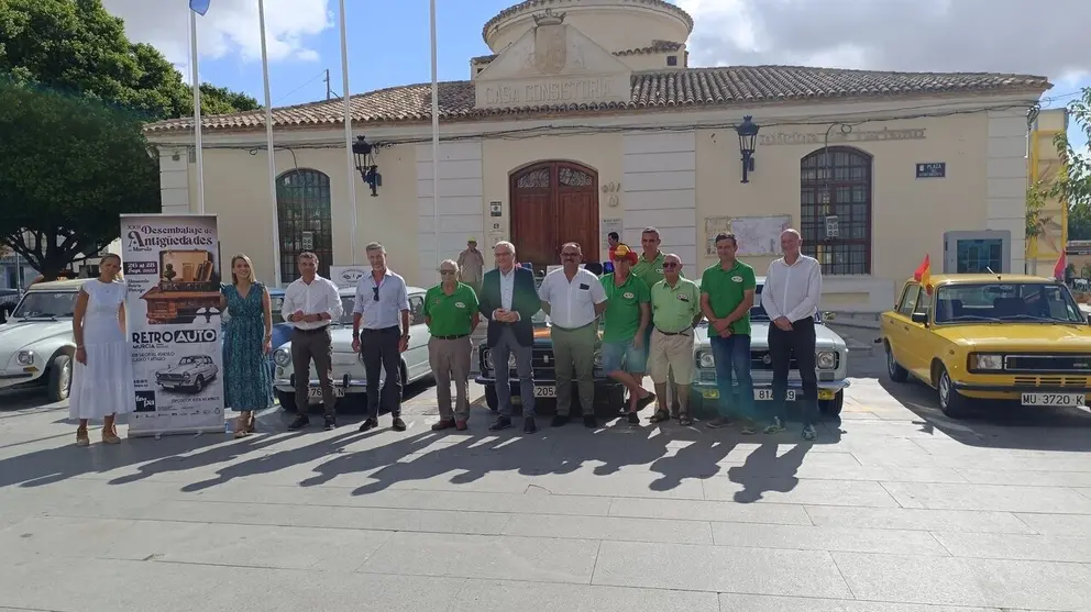 Foto de familia durante la presentaci&oacute;n de los eventos. (Ifepa)