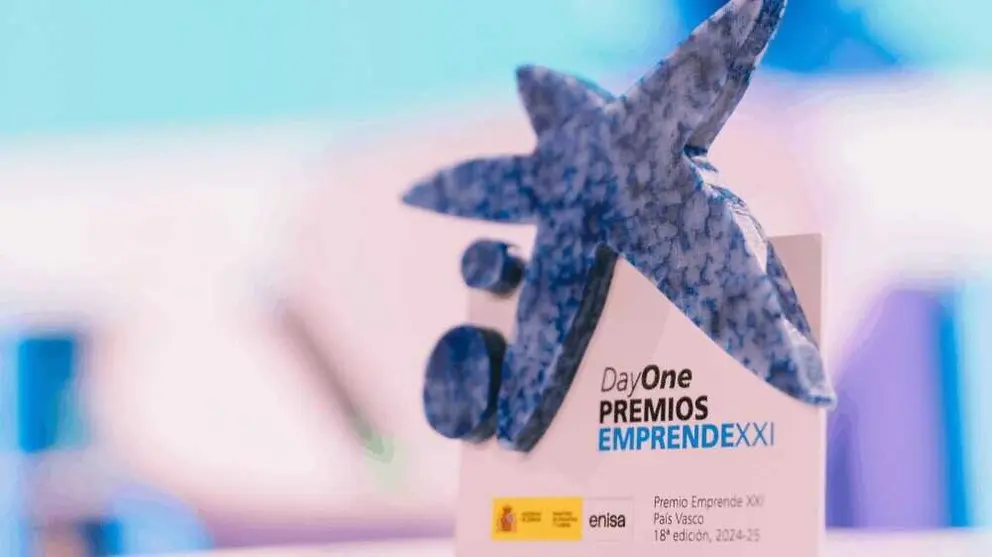 Imagen del galard&oacute;n de los Premios EmprendeXXI. (CaixaBank)