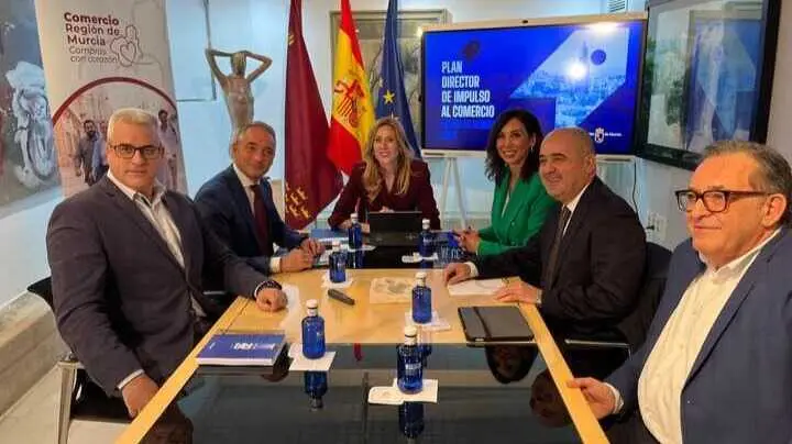 Reuni&oacute;n previa a la elaboraci&oacute;n del Plan director de Impulso al Comercio de la Regi&oacute;n el mes de febrero. (CARM)