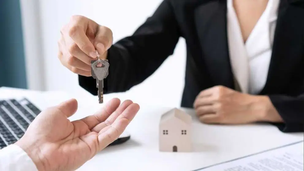 Compraventa de vivienda. (pisos.com)