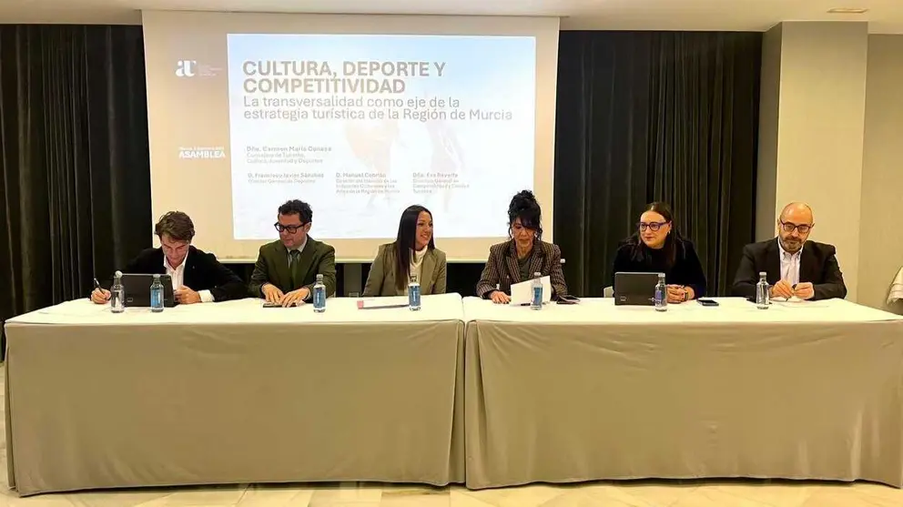 Un momento en la asamblea anual de Alianza por el Turismo. (CARM)