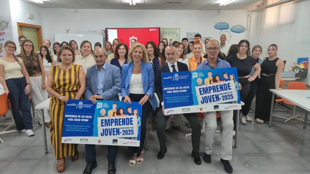 El Ayuntamiento de Murcia culmina el Programa Emprende Joven con la evaluaci&oacute;n de los 12 proyectos finalistas del III Concurso Murcia 1200