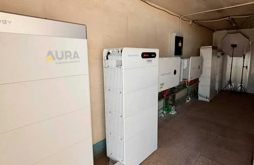 Aura Ingenier&iacute;a desarrolla el primer sistema de almacenamiento para instalaciones aisladas con tecnolog&iacute;a Sigenergy en el sur de Europa.