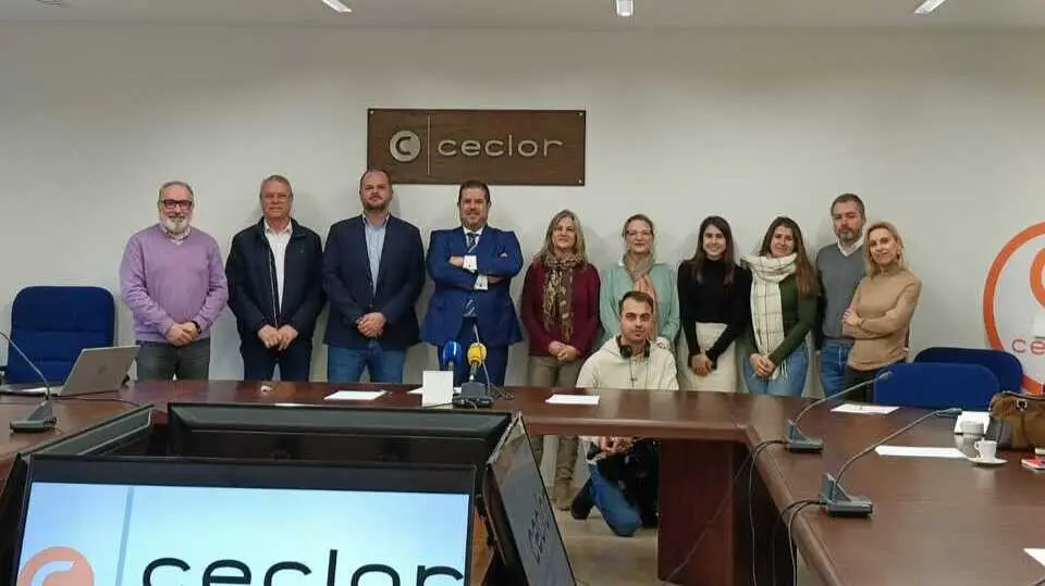 Imagen durante el desayuno informativo de Ceclor con los medios de comunicaci&oacute;n. (Ceclor)