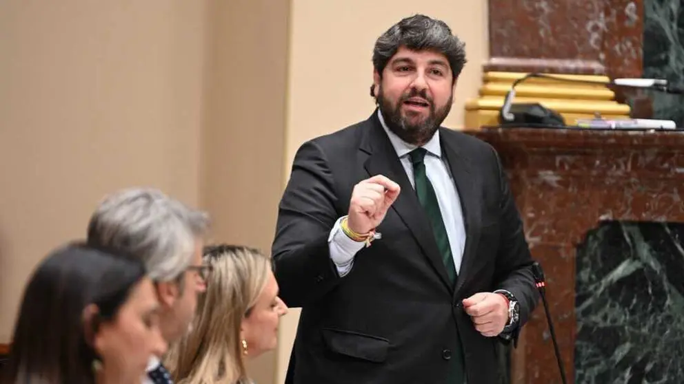 El presidente de la Comunidad, Fernando L&oacute;pez Miras,comparece en el pleno de la Asamblea Regional. (CARM)