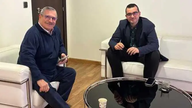 Reuni&oacute;n con Juan Jes&uacute;s Bernal (izquierda). (AJE Cartagena)