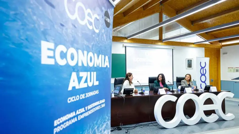 Primera mesa redonda de la II Jornada de Econom&iacute;a Azul y Sotenibilidad de COEC. (COEC/Abel F. Ros)