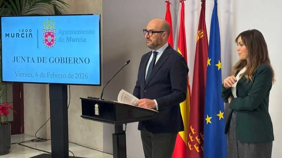 El concejal de Gesti&oacute;n Econ&oacute;mica del consistorio murciano, Jos&eacute; Francisco Mu&ntilde;oz, en la rueda de prensa posterior a la Junta de Gobierno. (Ayuntamiento de Murcia)
