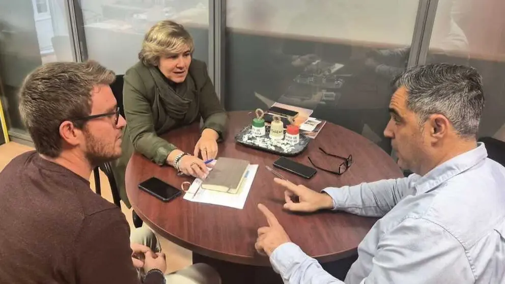 Reuni&oacute;n entre el consistorio cartagenero y Hostecar para abordar el proyecto de modernizaci&oacute;n del Mercado de Santa Florentina. (Ayuntamiento de Cartagena)