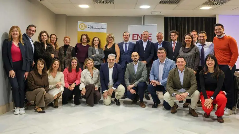 Foto de familia en la primera jornada del programa, que tuvo lugar el 13 de febrero con Jos&eacute;&nbsp;Mar&iacute;a Hernando P&eacute;rez de los Cobos como ponente.