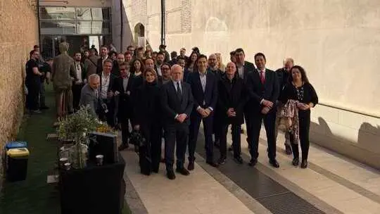 Imagen de familia en el Desayuno Directivo de Adimur protagonizado por PcComponentes. (Adimur)