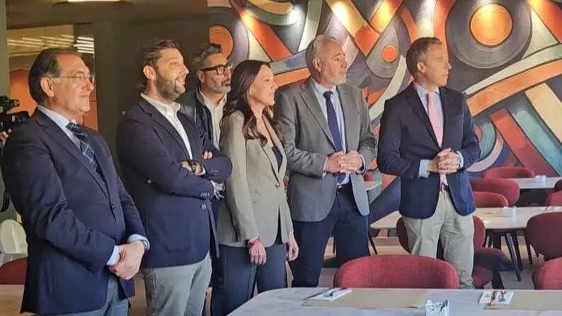 La consejera de Turismo, Carmen Conesa, durante su visita al hotel Jardines de Lorca.&nbsp;(CARM)