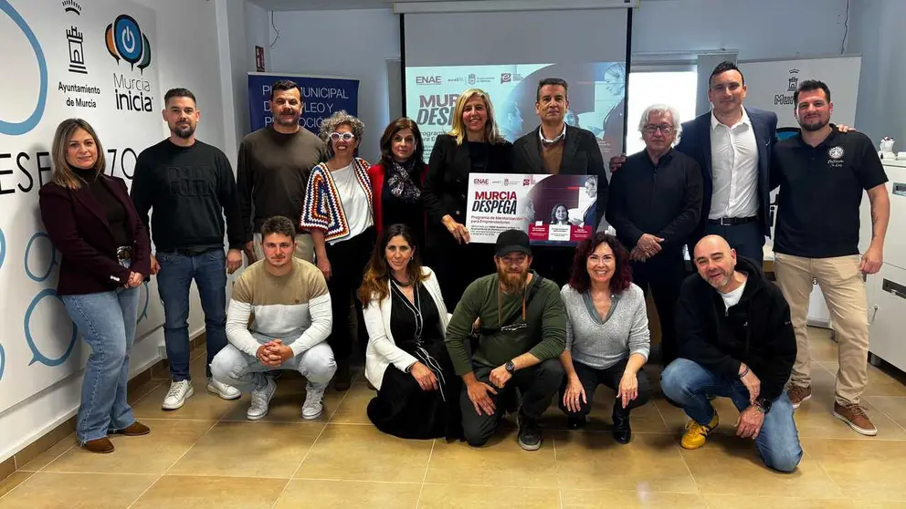 Imagen con los participantes en el programa de mentorizaci&oacute;n para emprendedores 'Murcia Despega'. (Ayuntamiento de Murcia)