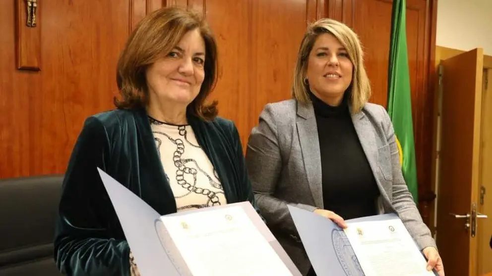 Imagen de archivo de la firma del convenio entre el ayuntamiento y la UCAM. (Ayuntamiento de Cartagena)