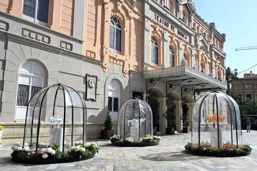 C&aacute;psulas, de la artista Mar Buend&iacute;a, se alza con el primer premio del concurso de Jardines de Primavera del Ayuntamiento de Murcia