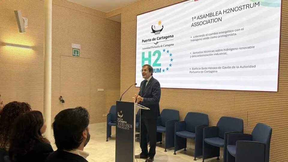 Pedro Pablo Hern&aacute;ndez, presidente de la Autoridad Portuaria de Cartagena, durante la inauguraci&oacute;n del evento. (APC)