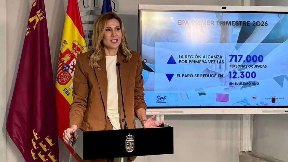 La consejera Marisa L&oacute;pez Arag&oacute;n durante la comparecencia de prensa sobre los datos de la EPA. (CARM)