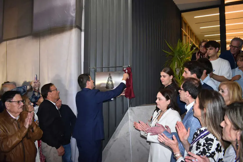 Patricio Pujante, durante el descubrimiento de la placa conmemorativa
