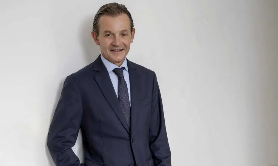 Manuel Sevilla Flores.